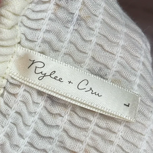 Rylee and cru size large cream colored tiered maxi dress - Picture 4 of 5